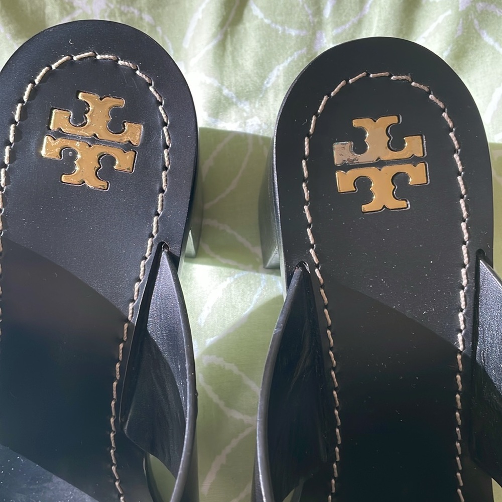 Tory Burch heeled slides - Picture 4 of 9